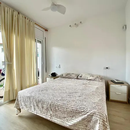 Lloguer30 La Calenita Ideal Familias Y Puedes Traer Tu Mascota Apartment